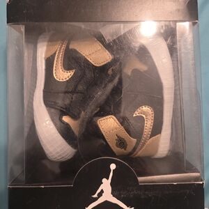 Nike Baby Shoes in Black and Gold